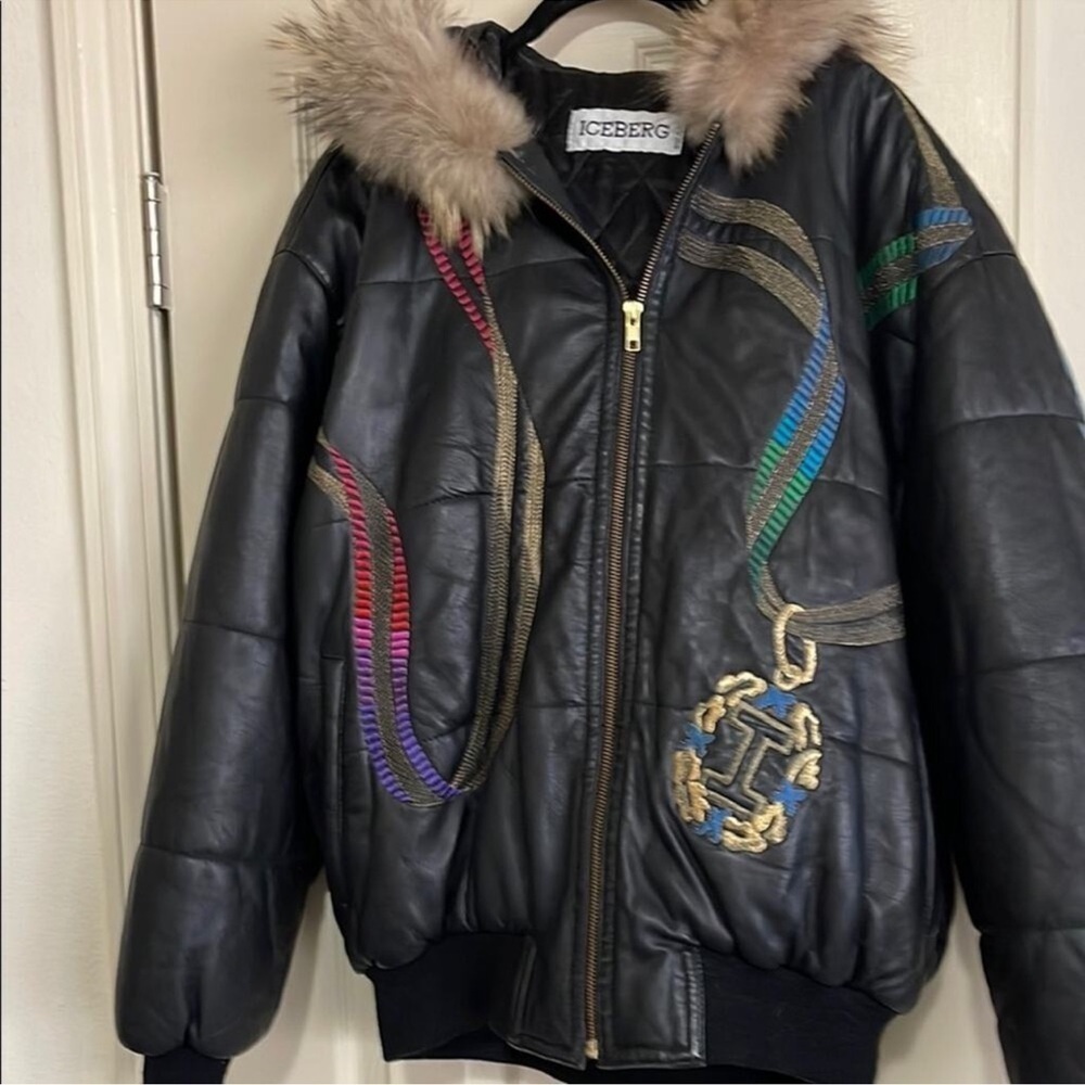 Iceberg Black Bomber with beautiful Tan Fur Hood. Design only on front - Picture 2 of 12